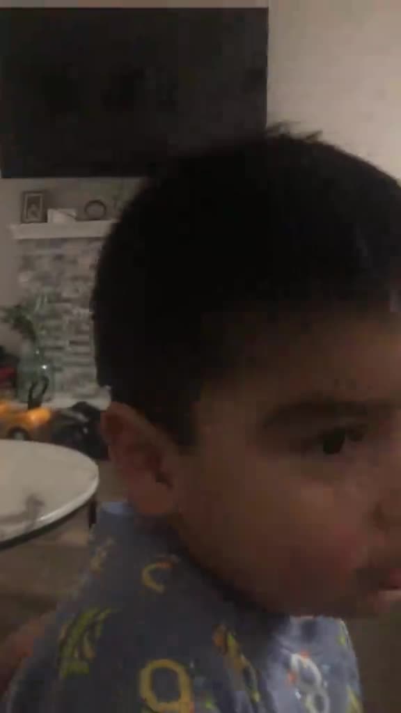Ian-at-3-years-old-Enjoing-time-with-Dad7318741471534877995-h264_540p_284625-0.mp4