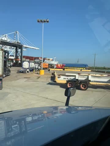 1c9cbbfaf26466fa00a9a3ee93439ecd.mov