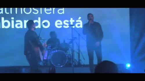 558ec4327a2b5cc7f4d3ba49365b9d5d.mp4